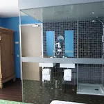 De Roode Schuur Hotel 4*