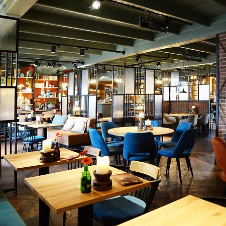 데 루데 슈르 호텔