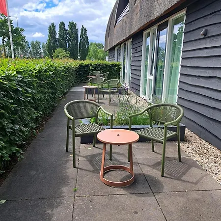 De Roode Schuur Hotell 4*