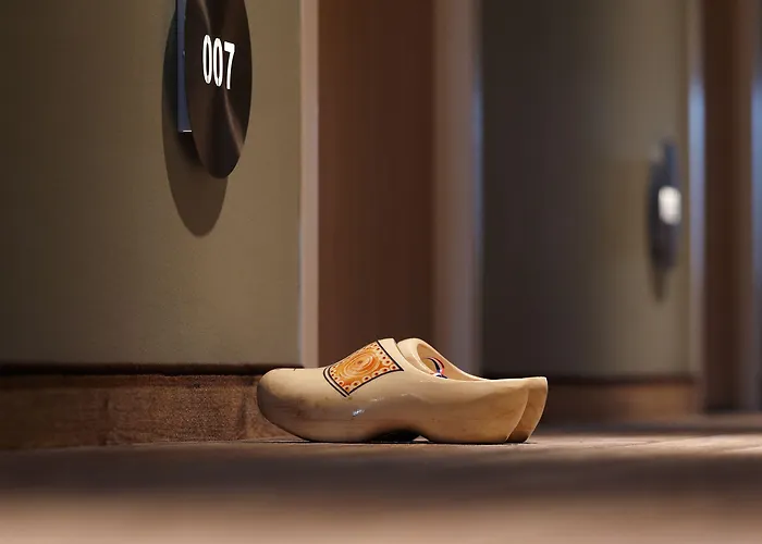 De Roode Schuur Нейкерк