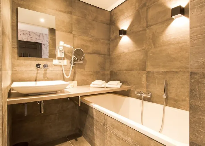 De Roode Schuur Нейкерк