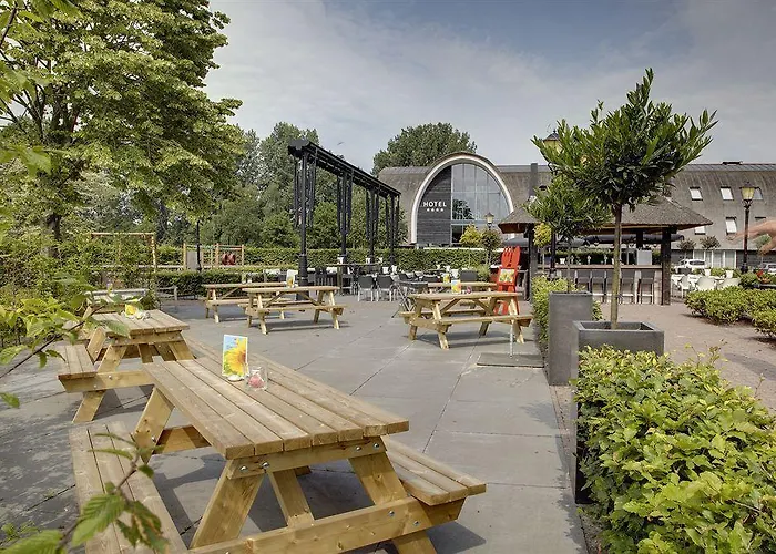 Отель De Roode Schuur 4*