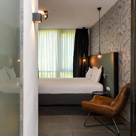 De Roode Schuur 4*