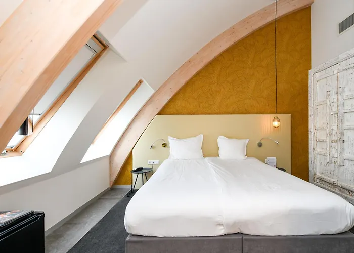 De Roode Schuur ナイケルク